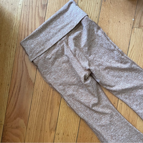 EUC Offline by Aerie Spacedye Heather Orange Rust Foldover Yoga Pants - Picture 9 of 10
